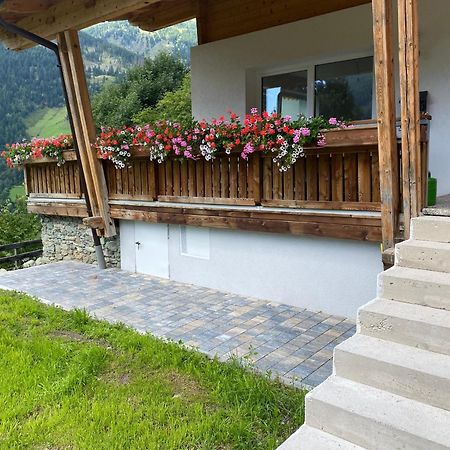 مبيت وإفطار Großkirchheim Nebenhaus Sagritzerwirt المظهر الخارجي الصورة
