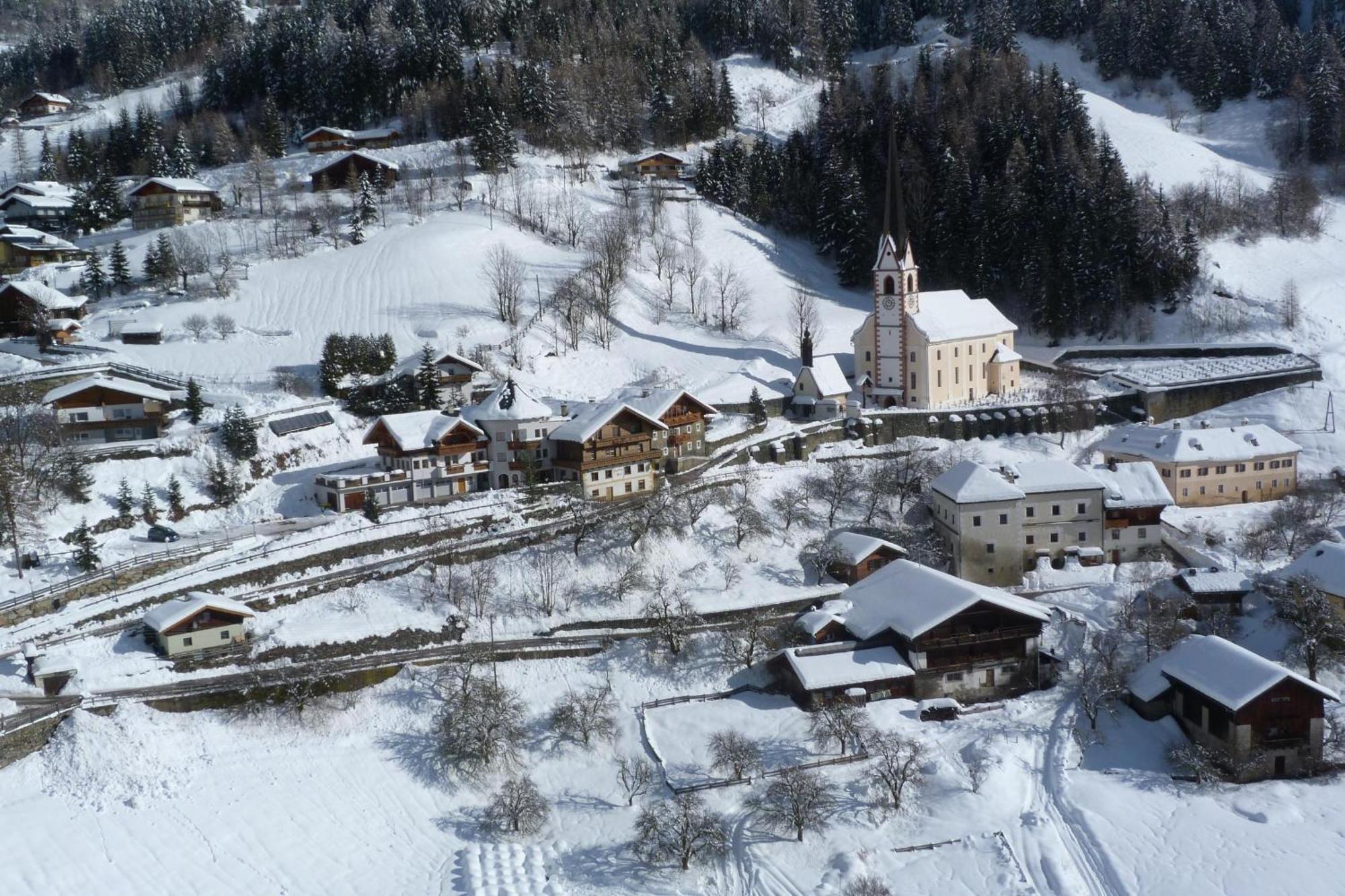 مبيت وإفطار Großkirchheim Nebenhaus Sagritzerwirt المظهر الخارجي الصورة