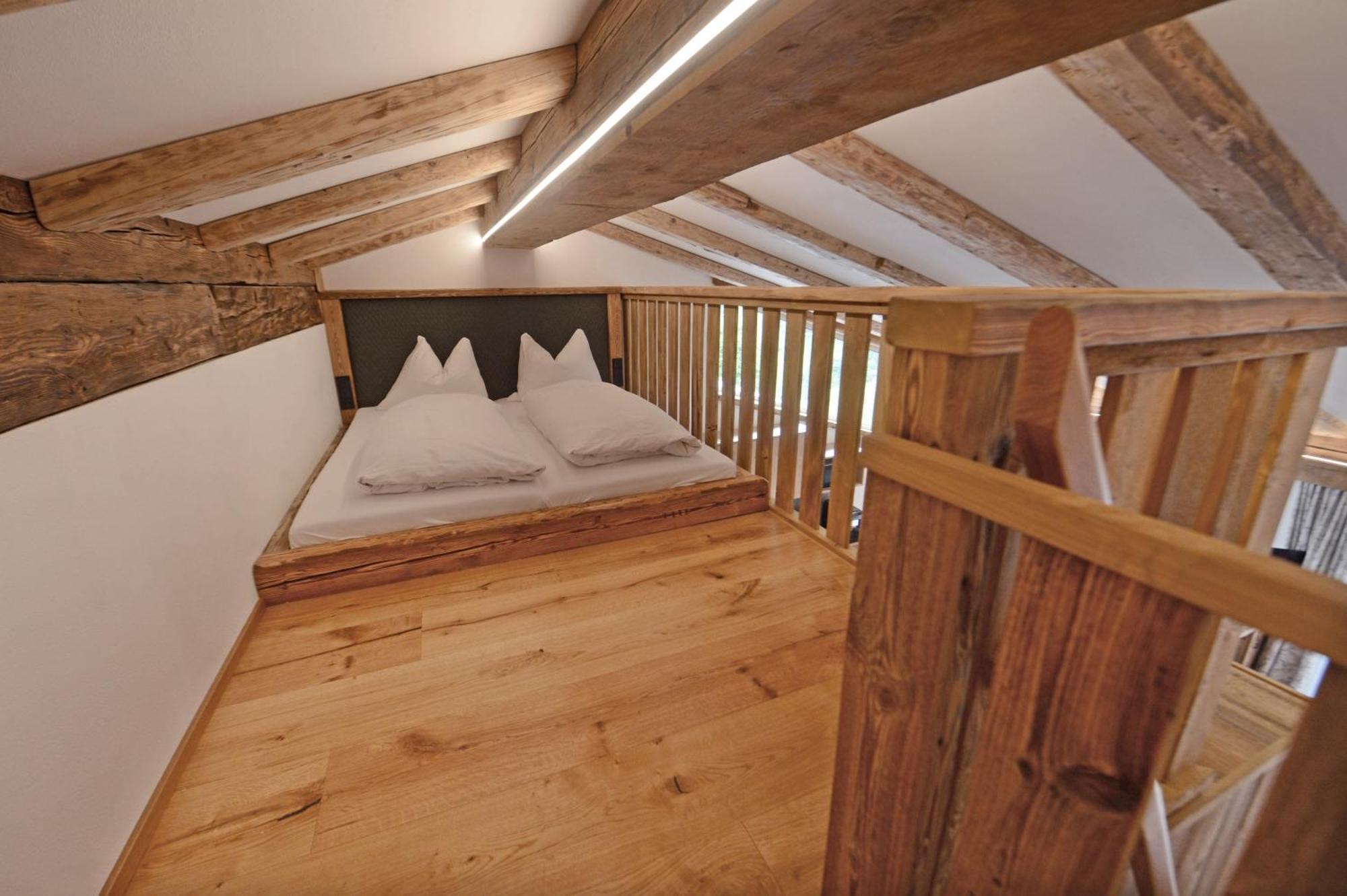 مبيت وإفطار Großkirchheim Nebenhaus Sagritzerwirt المظهر الخارجي الصورة